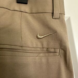 Nike Men’s Dry-Fit khaki Golf Pants 33x30